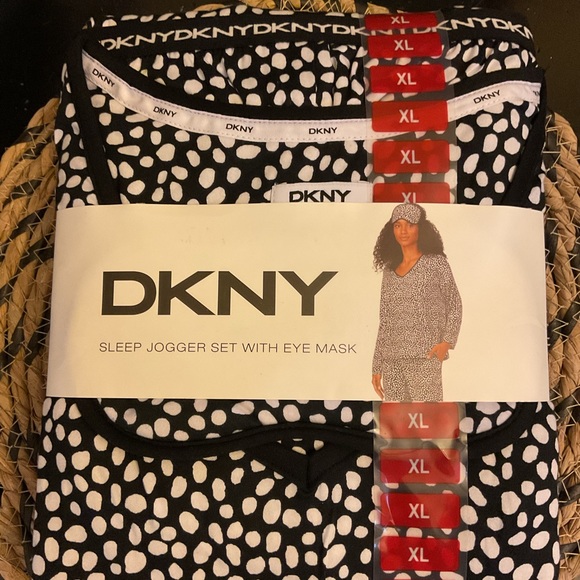 DKNY Sleep Jogger Set With Eye Mask 3 piece NWT XL - Picture 5 of 10